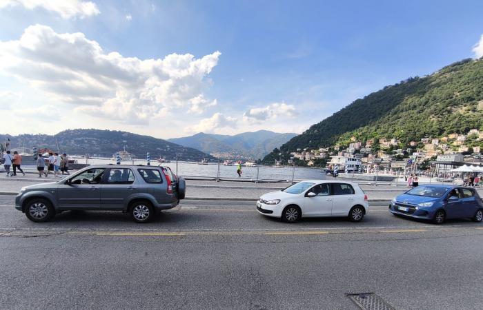The wings of the dragonfly, the port, the clear horizon towards the lake: after years Como rediscovers the panorama from Piazza Cavour