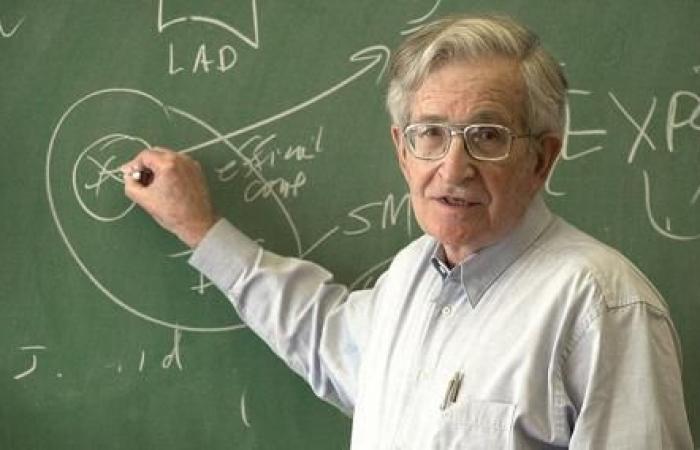 Noam Chomsky, great linguist and severe critic of American politics, dies – Corriere.it