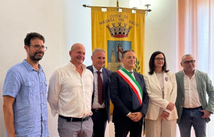 Mazara. Mayor Quinci appoints the new council and assigns councilor powers