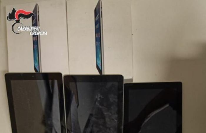 Cremona Sera – Cremona: during an intervention, the Carabinieri of the Radiomobile Section found six tablets that had been stolen from a school in Codogno on 8 June