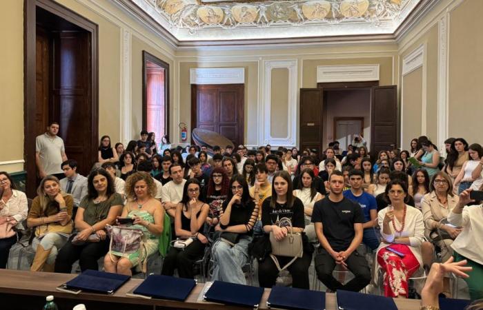 Corti Cosenza, students of the creative writing and short film workshops awarded