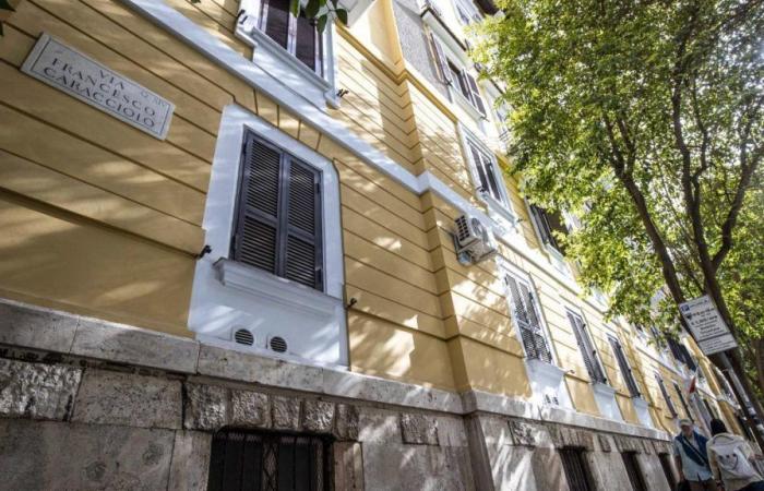 Shock rape in Prati: advances rejected in the street, then followed to the condominium wash house