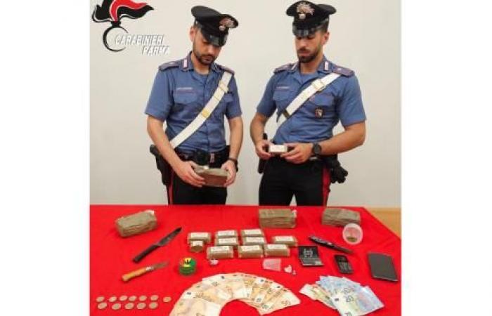 He had 50 grams of hashish (and 800 euros) in his pocket, but he hid a kilo of it at home: 23-year-old foreigner in prison