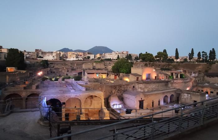A story written in the sand: the ancient Herculaneum beach reopens to visitors – Naples