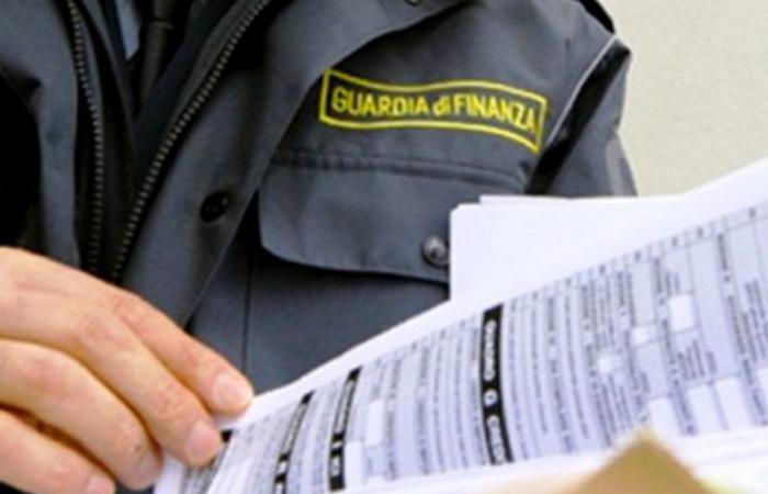 He pretends to be ill and works at school for only 9 days in 3 years: man from the province of Reggio Calabria reported