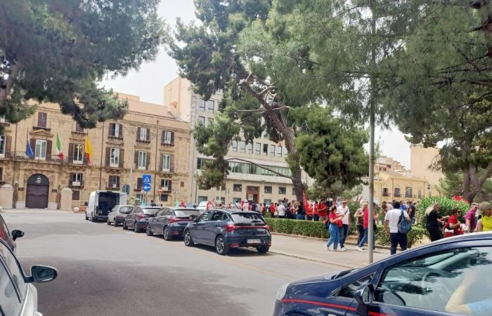 Palermo, Pd and CGIL take to the streets for healthcare: autonomy will cause further damage