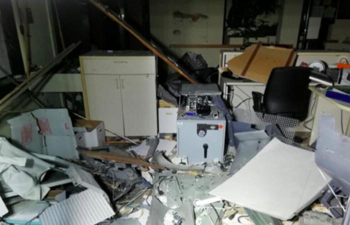 Thefts from ATMs with explosives in Abruzzo, eight people arrested in the Foggiano area