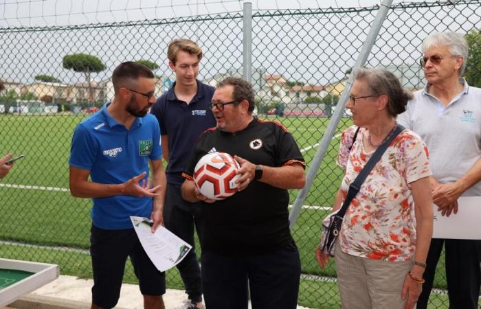 In Viareggio the Versilia Football Planet: talk show with the big names in football and a challenge between fans in the square