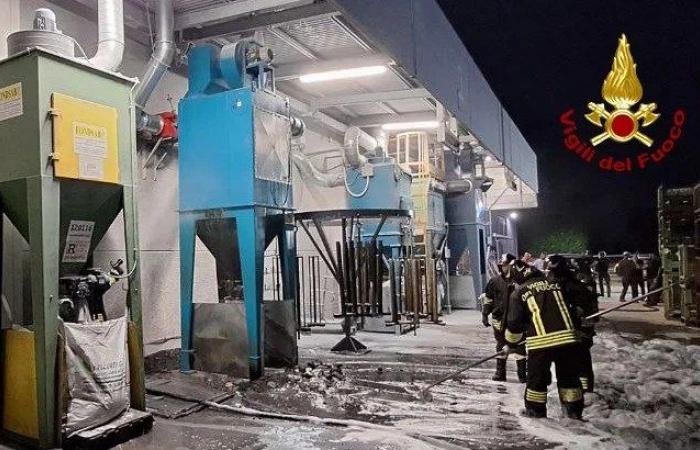 Fire in the company in Chiampo, the warehouse evacuated during operations – VenetoToday.it