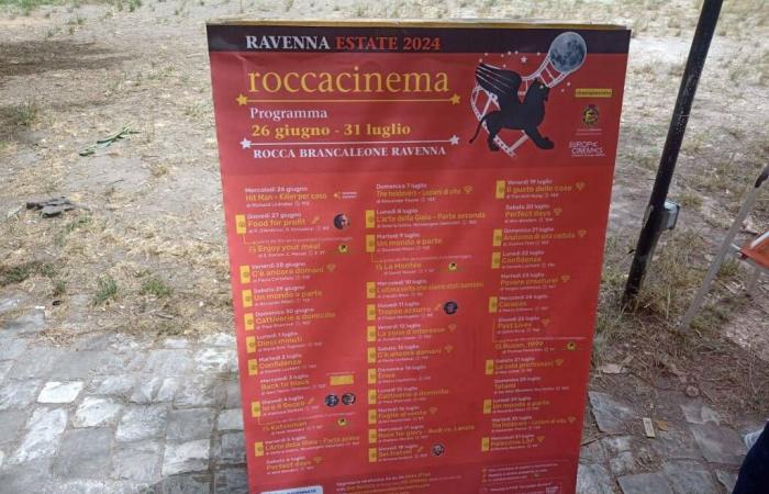 Ravenna does not lose its summer arena: the open-air cinema remains at Rocca Brancaleone, programming starts on 26 June