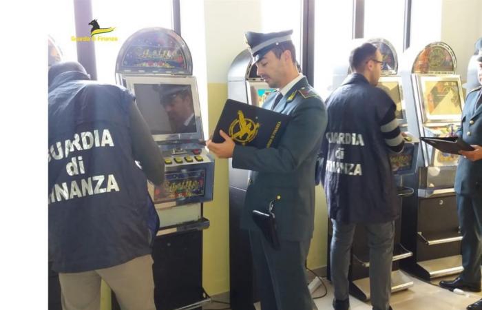 Foggia, tax evasion in the gaming sector. Over 14 million stolen Italpress news agency