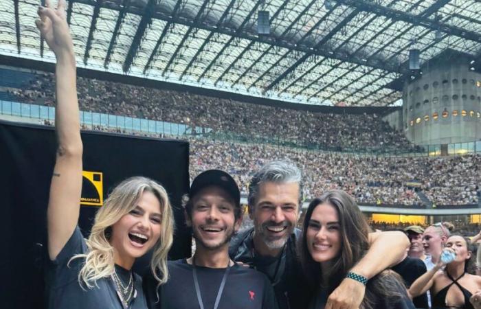 Luca Argentero and Cristina Marino together with Valentino Rossi and his partner Francesca: double VIP couple at Vasco Rossi’s concert – Gossip.it