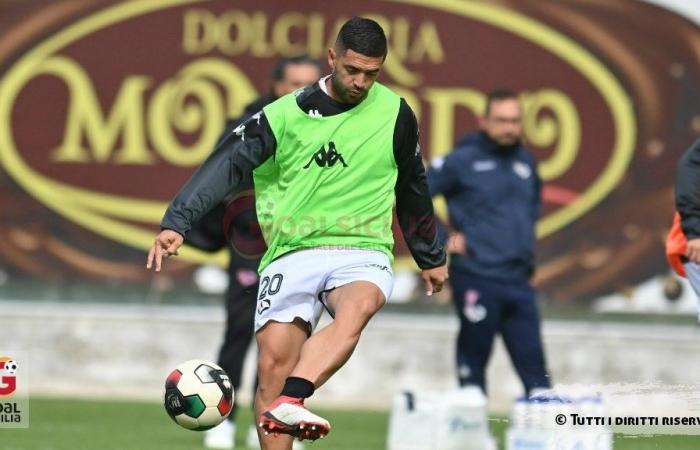 Catania transfer market: De Rose remains a target for the midfielder