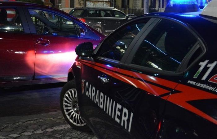 Gunshots in a car park in Guidonia, they come alongside with a motorbike and fire: 2 seriously injured