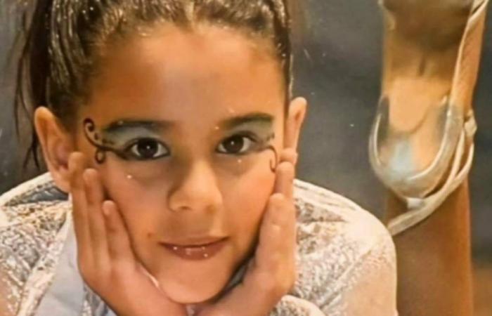Do you remember this sweet little girl? Today on channel 5 she is adored by everyone | Half the world knows her