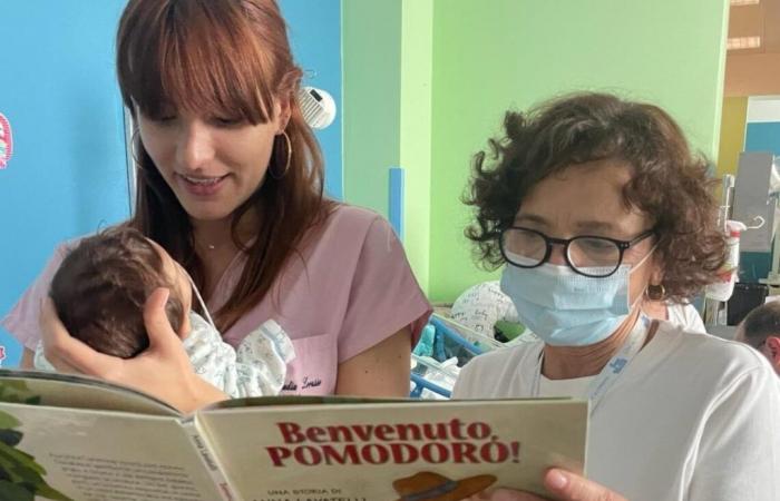 A bookshop has been inaugurated in Neonatology in Bari for parents of little ones