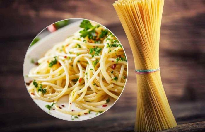 Spaghetti “turturati” with garlic, oil and chilli pepper: the Sicilian variant is a real wonder