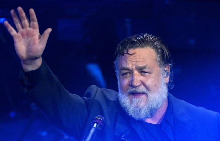 Russell Crowe and the unexpected message to the Rich and Poor: “Sorry…”