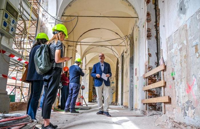 With the architect Flavio Bruna on the maxi-construction site of the new library in Cuneo: “This is how the work is progressing in Santa Croce”