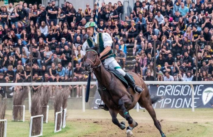 Palio del Niballo in Faenza, Rione Verde wins the challenge between the knights after river play-offs