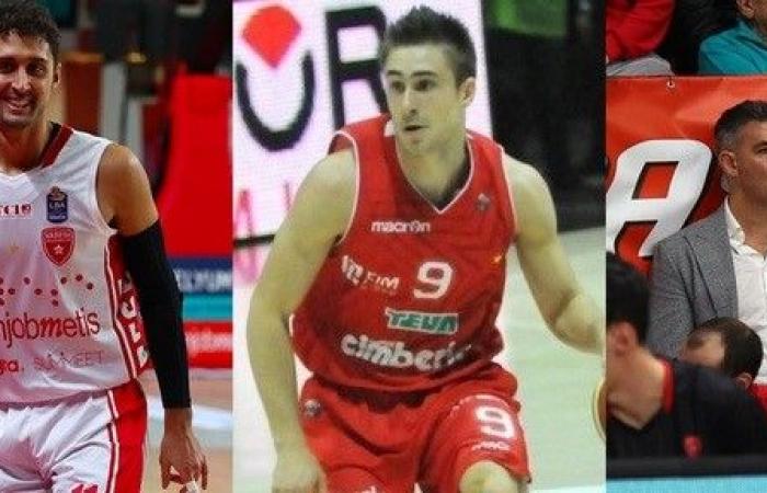 No triangle: Cantù gets in between Moretti, Denik and Scola. And the Varese fans are enraged