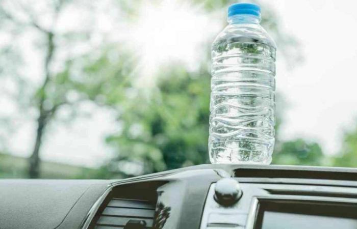 Plastic bottle on the roof of the car: this is why the new trend is so popular among motorists | What does it mean