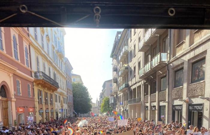 Marche Pride colors Ancona: more than 7 thousand for LGBTQ+ rights – News Ancona-Osimo – CentroPagina