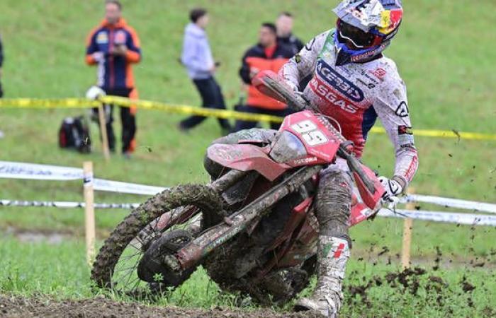 Rain and surprises on the second day of the Enduro GP, Verona triumphs amidst the unexpected