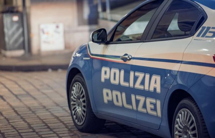 Violent quarrel in Piazza Domenicani. Outrage and threats to officers by three foreign criminals