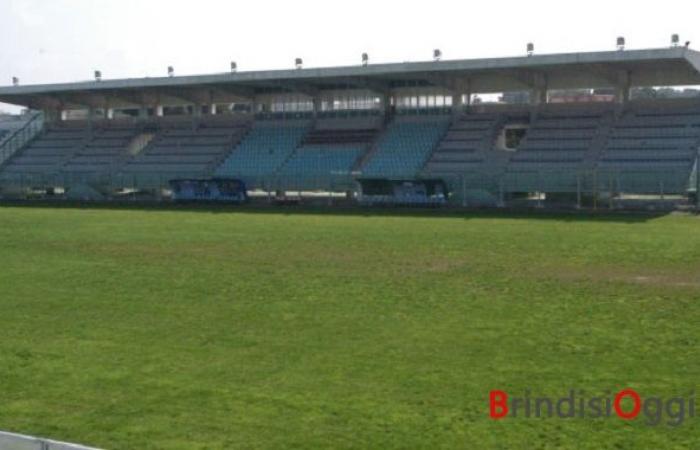 Brindisi Calcio starts again: a new owner at the helm of the club