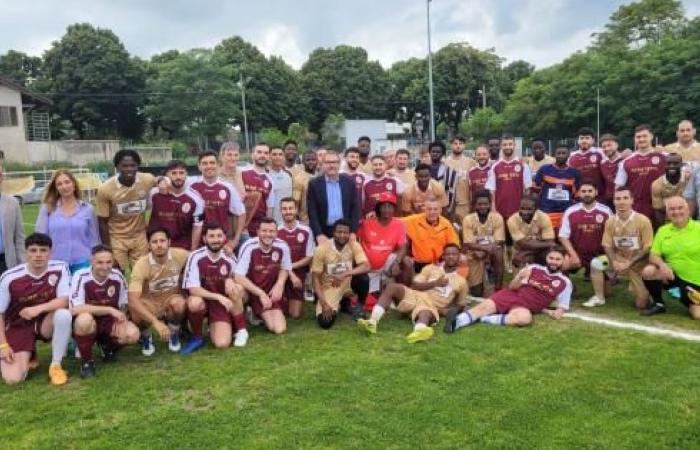 The football match between the Police and the CGIL immigrants ends in a draw