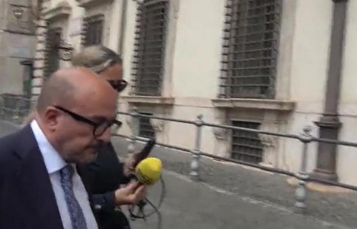 Sangiuliano and the sentence about Galileo and Columbus, question from the journalist after the gaffe: the minister’s reaction