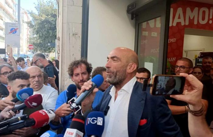 Municipal elections Bari 2024, Vito Leccese new mayor: the party at the committee