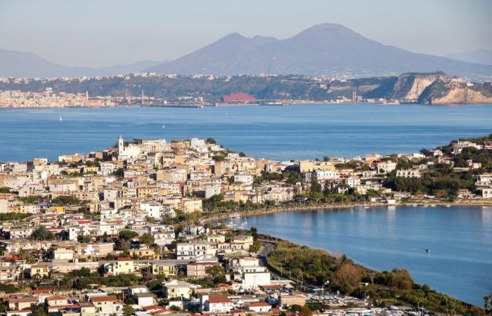 “Little money for private homes. Funds taken away from FSC Campania”