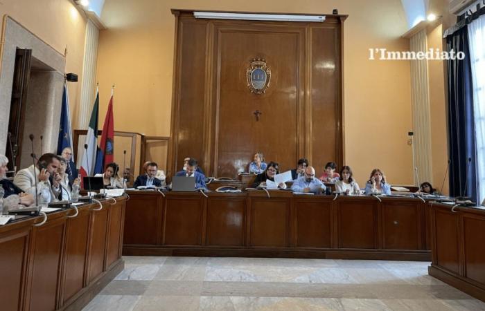 Council meetings at the Municipality of Foggia, the executive approves a regulation for smart working for councilors and secretary
