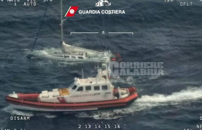 Shipwreck off the coast of Roccella, the “Diciotti” in Crotone with 5 of the bodies recovered