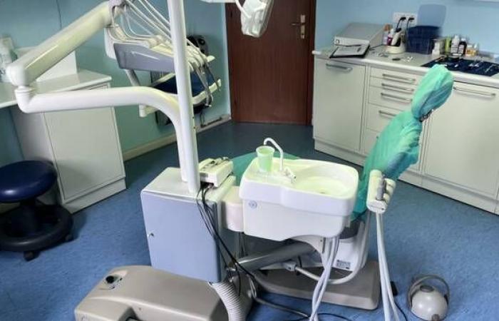 Fake dentist discovered by the Guardia di Finanza of Asti: the practice seized