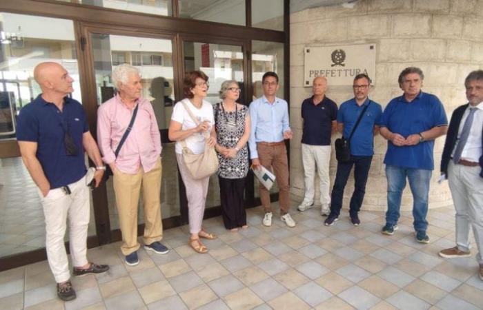 Waste and environment in Crotone: the Fuori i Poileni Committee meets the Prefect