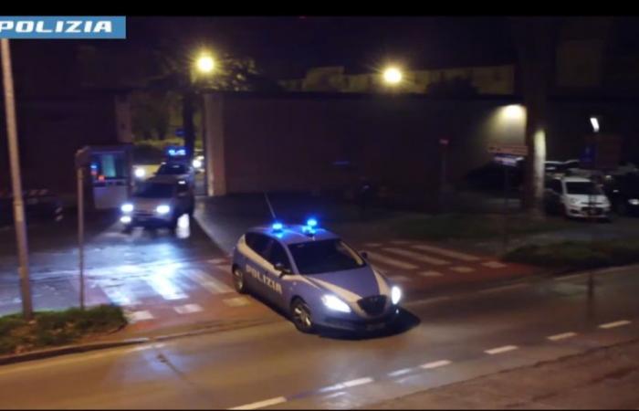 maxi police operation at dawn in Reggio Emilia. VIDEO Reggionline -Telereggio – Latest news Reggio Emilia |