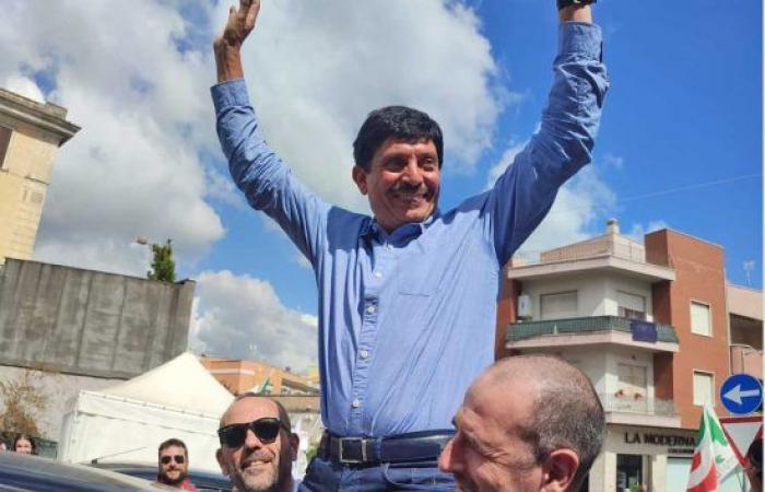 Sposetti wins by a landslide with 70% and is the new mayor of Tarquinia, Piendibene celebrates the victory in Civitavecchia