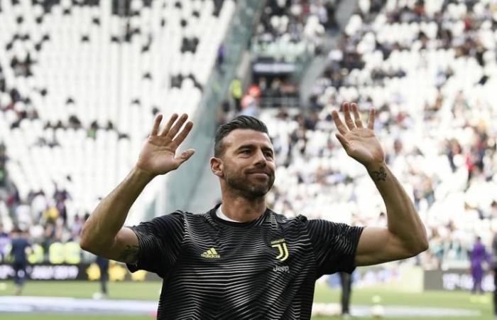 High betrayal at Juve: the column signs with the rivals | Fans furious after the news