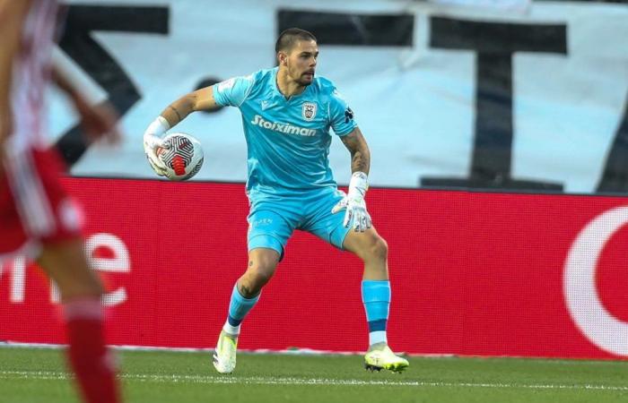 Who is Kotarski, the goalkeeper linked to Genoa for the post-Martinez deal