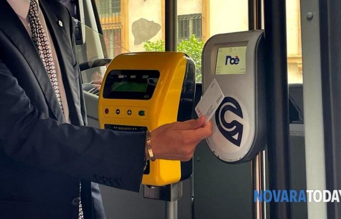 Novara, from July on buses with the electronic ticket and a new App: how it works