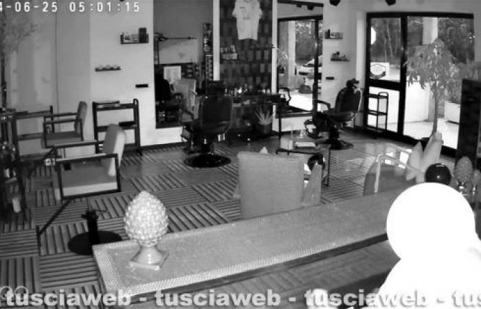 Shape Salon Theft, Loot Recovered and Thief Reported