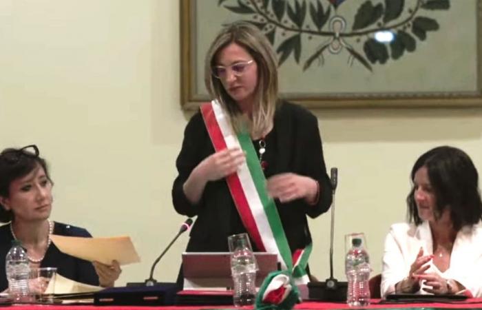 Gorla Minore, Fabiana Ermoni the first “mayor”: «Immediately to work». Lorvetti attacks