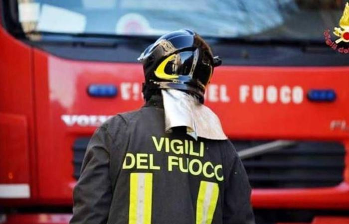Fires, Region renews and finances the agreement with the Fire Brigade. Schifani: «More teams and resources»