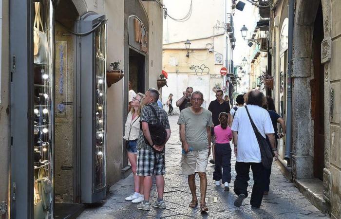 Salerno, tourism survives the crisis. Given at +13% compared to 2023: «Now we are focusing on foreigners»