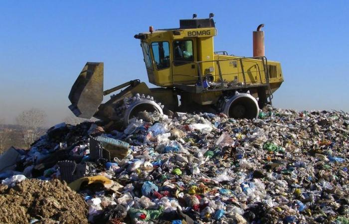 Waste, in Calabria stop new landfills or the expansion of existing ones