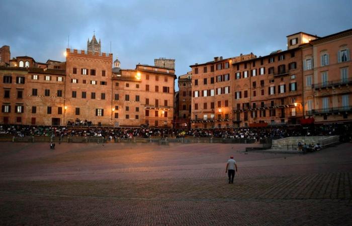 Palio di Siena 2 July 2024: first day of night trials