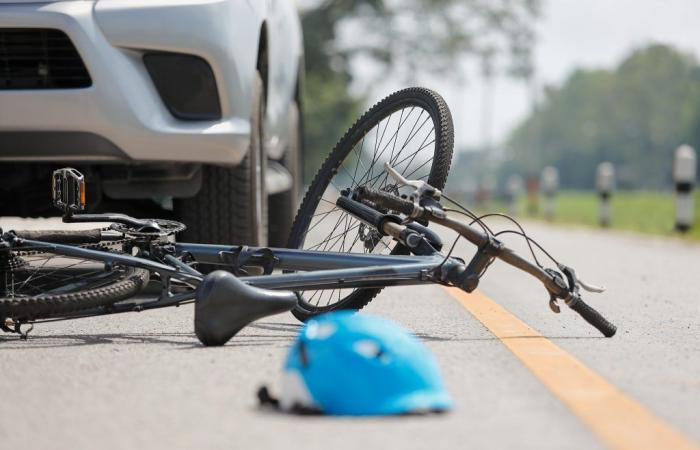 How are the 3 year old boy and his mother hit by an SUV while cycling across Brescia